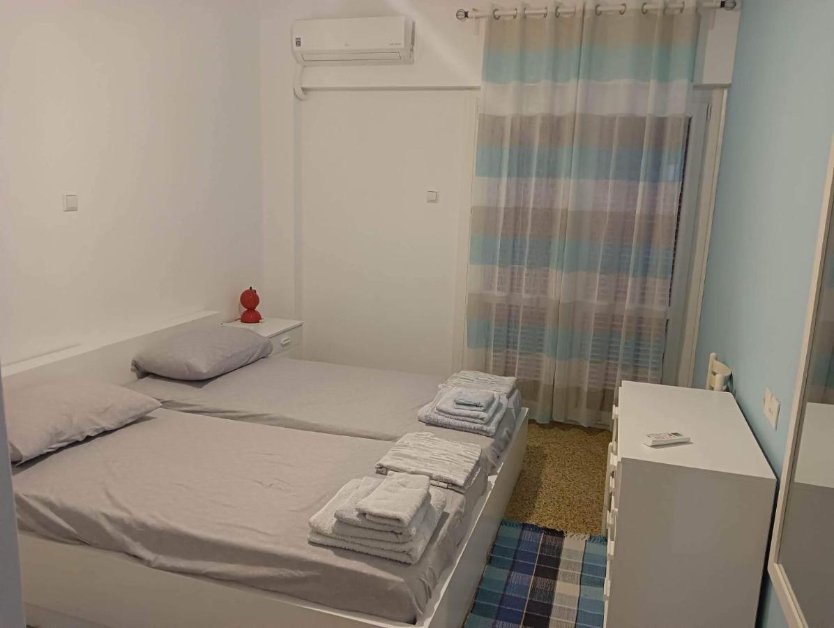 Apartment With Sea View Oropos Exterior photo
